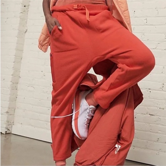 Free People FP Movement Highline Fleece Harem Pants Red NWT - Picture 4 of 14